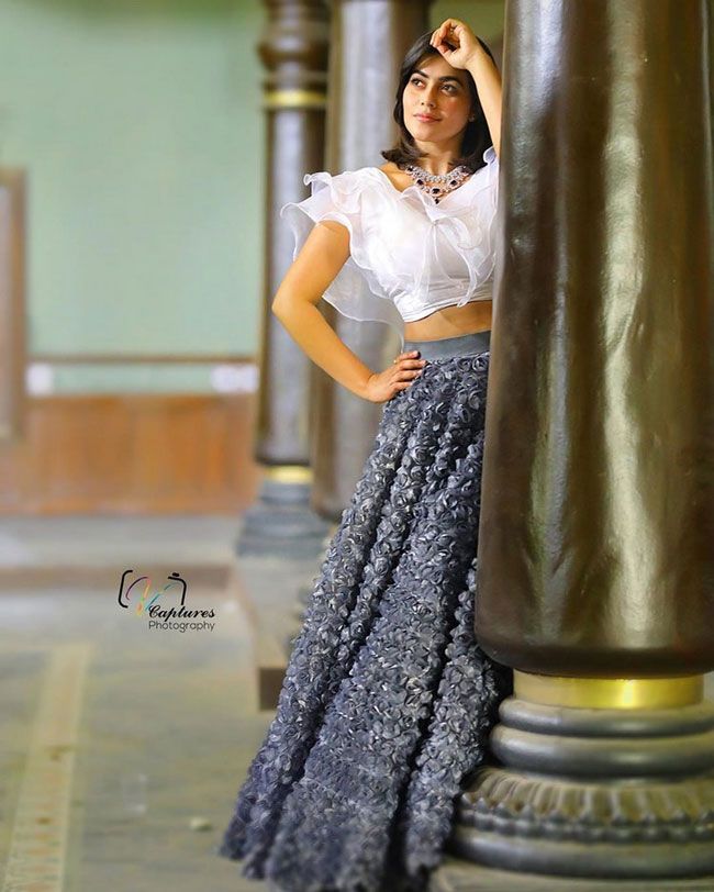 Actress Poorna Latest Photo Shoot Stills – Chennaionline