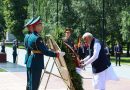 PM Modi Honors Fallen Soldiers at Moscow’s ‘Tomb of the Unknown Soldier’