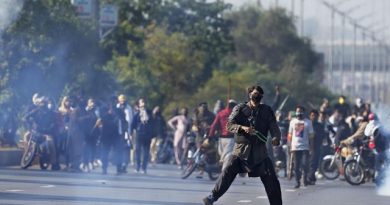 Protests Turn Violent in Islamabad Over Imran Khan’s Detention