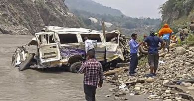 Uttarakhand Tragedy: Car Carrying Haridwar Family Falls Into Alaknanda River; One Rescued, Five Missing and Feared Dead